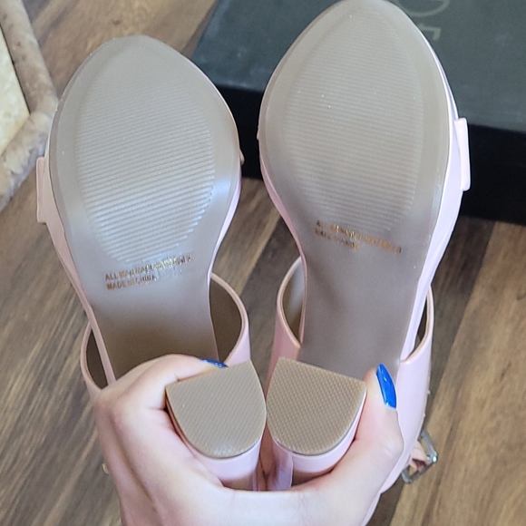 Report Block Heel Pump - Picture 2 of 4